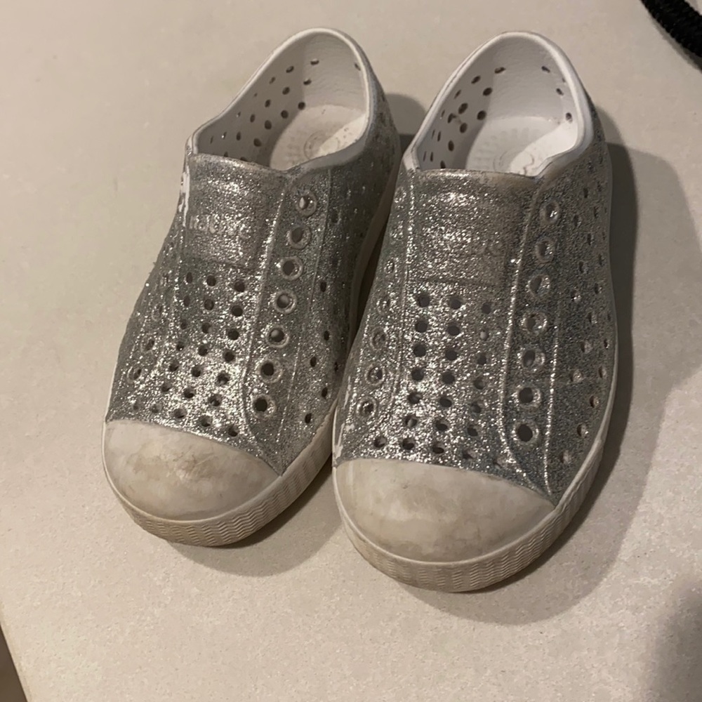 Native glitter shoes. Girls toddler 8